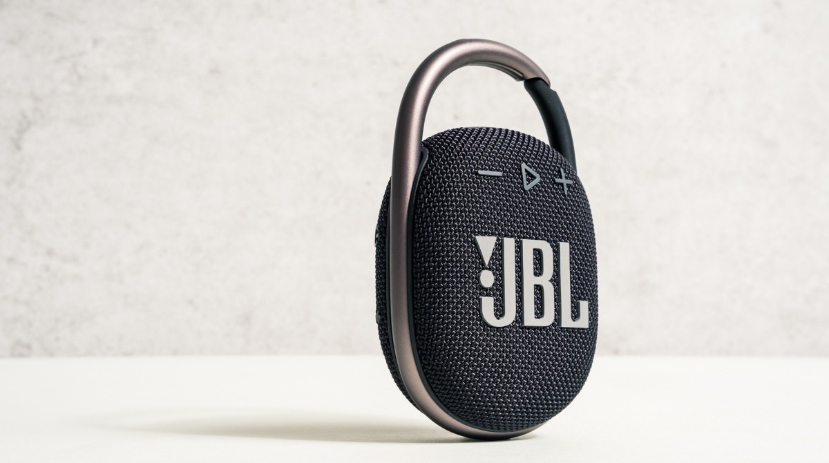 JBL Clip 4